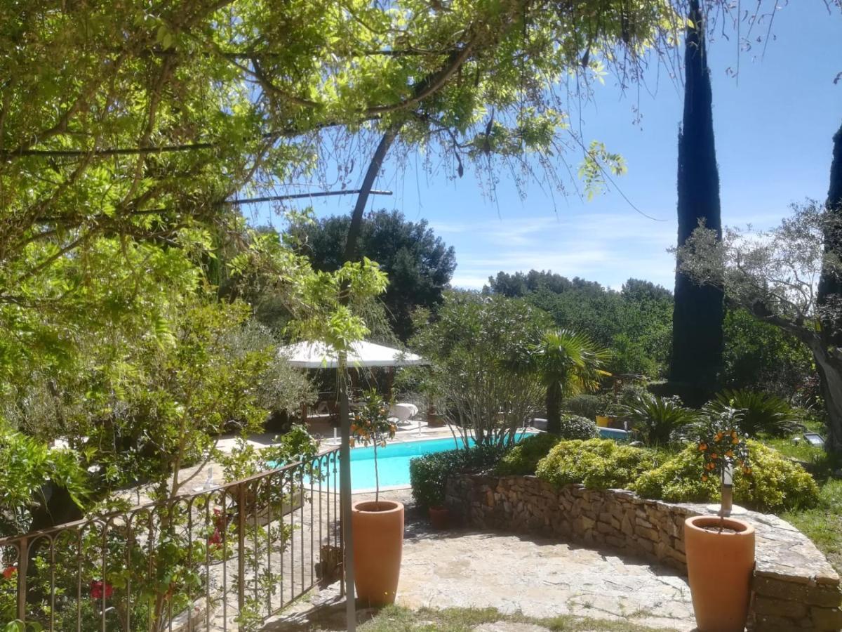 Mas Lei Bancau Bed and Breakfast Le Beausset Buitenkant foto